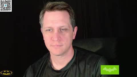 Snapshot of thebatandthecat10 chatting on 05-07-26, 04:01 ISABELLA or MATT online show from 05-07-26, 04:01