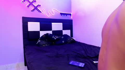 Snapshot of thebigdanni chatting on 11-25-25, 02:44 DEAN AND MARY online show from 11-25-25, 02:44