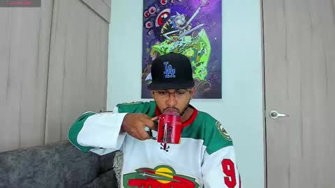 Snapshot of theblack_frank chatting on 03-04-25, 10:57 theblack_frank online show from 03-04-25, 10:57