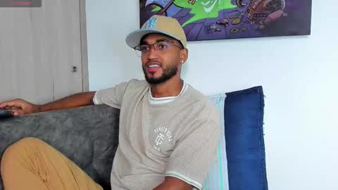 Snapshot of theblack_frank chatting on 12-03-25, 01:31 theblack_frank online show from 12-03-25, 01:31