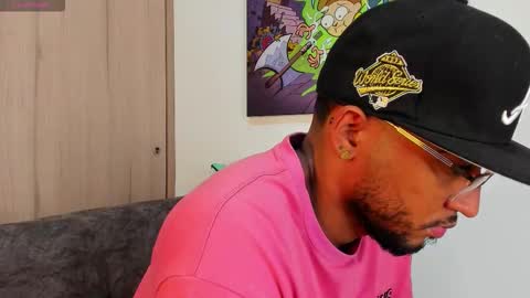 Snapshot of theblack_frank chatting on 12-16-25, 01:16 theblack_frank online show from 12-16-25, 01:16