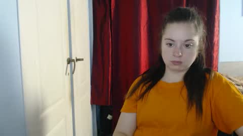 Snapshot of theblackdiamond194588 chatting on 09-11-25, 09:53 raissa online show from 09-11-25, 09:53