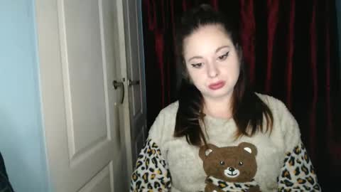 Snapshot of theblackdiamond194588 chatting on 09-19-25, 04:14 raissa online show from 09-19-25, 04:14