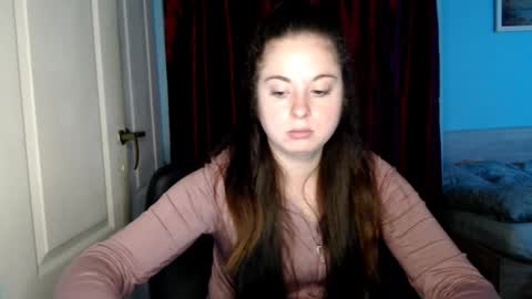 Snapshot of theblackdiamond194588 chatting on 10-06-25, 01:52 raissa online show from 10-06-25, 01:52