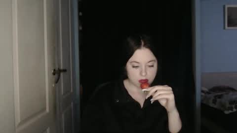 Snapshot of theblackdiamond194588 chatting on 03-14-26, 06:35 raissa online show from 03-14-26, 06:35