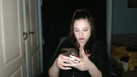 Snapshot of theblackdiamond194588 chatting on 06-28-26, 06:03 raissa online show from 06-28-26, 06:03