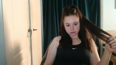 Snapshot of theblackdiamond194588 chatting on 07-06-26, 09:39 raissa online show from 07-06-26, 09:39