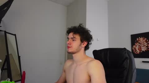 Thebrad H online show from 04-22-26, 05:54