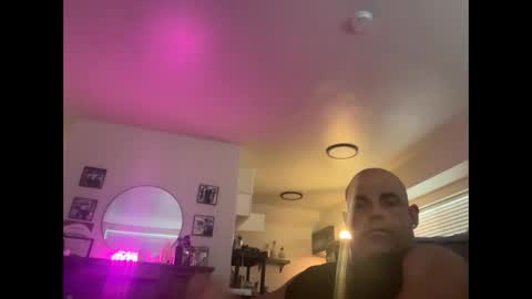 Snapshot of thebuzz777 chatting on 09-18-25, 11:51 theBuzz777 online show from 09-18-25, 11:51