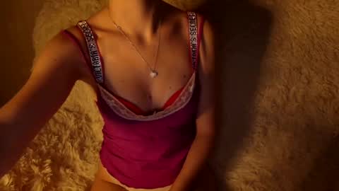 Snapshot of thecherrie chatting on 09-20-25, 05:47 thecherrie online show from 09-20-25, 05:47