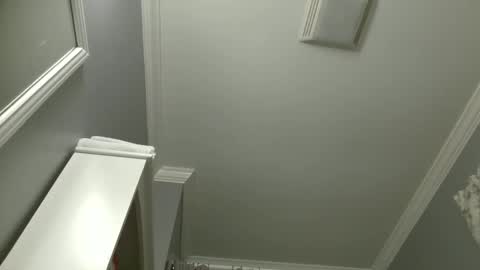 Snapshot of thedancingalien chatting on 09-19-25, 01:40 Kassandra Grant online show from 09-19-25, 01:40