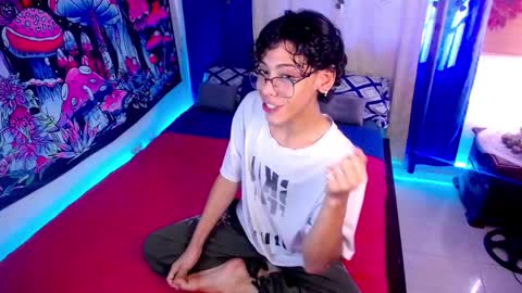 Snapshot of thedoll_ethan chatting on 02-17-26, 08:48 ethan online show from 02-17-26, 08:48