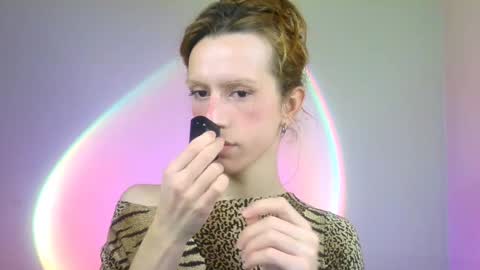 Snapshot of thedollxxxperience chatting on 02-06-25, 04:25 Yolanda online show from 02-06-25, 04:25