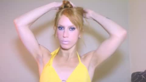 Snapshot of thedollxxxperience chatting on 11-01-25, 05:04 Yolanda online show from 11-01-25, 05:04