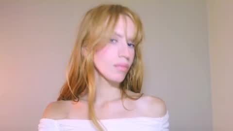 Snapshot of thedollxxxperience chatting on 11-08-25, 03:45 Yolanda online show from 11-08-25, 03:45