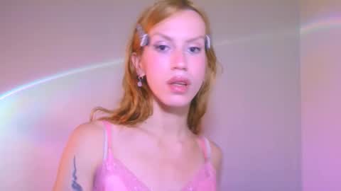 Snapshot of thedollxxxperience chatting on 11-23-25, 07:13 Yolanda online show from 11-23-25, 07:13