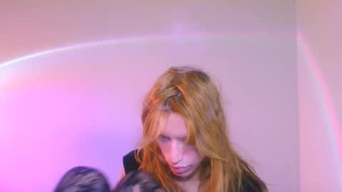 Snapshot of thedollxxxperience chatting on 11-24-25, 03:56 Yolanda online show from 11-24-25, 03:56