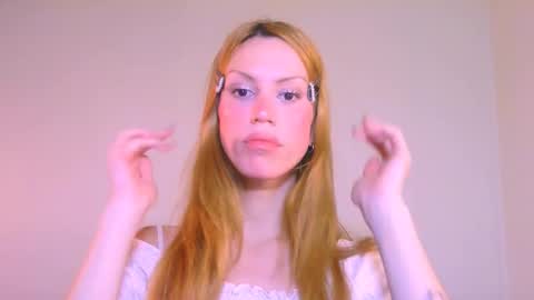 Snapshot of thedollxxxperience chatting on 12-15-25, 04:00 Yolanda online show from 12-15-25, 04:00