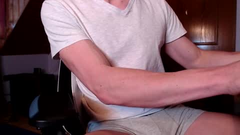 Snapshot of thedome372 chatting on 01-16-26, 02:10 thedome372 online show from 01-16-26, 02:10