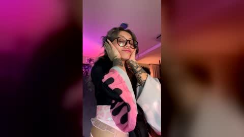 KIng Venus online show from 02-28-26, 03:07