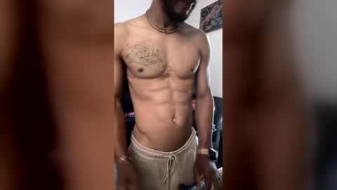 Snapshot of theekingcapo chatting on 05-16-26, 12:04 king capo thee online show from 05-16-26, 12:04