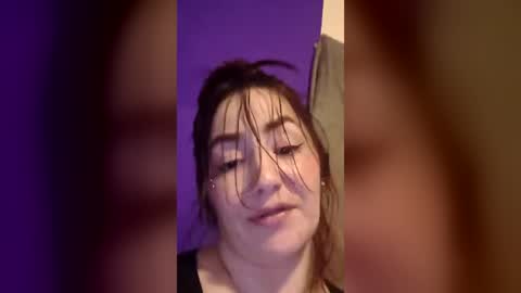 Snapshot of theesweetestshygrl1 chatting on 07-31-26, 02:33 theesweetestshygrl1 online show from 07-31-26, 02:33