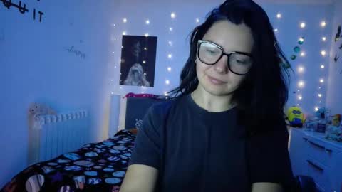 Snapshot of thefarmergirl chatting on 10-02-25, 03:52 TheFarmergirl online show from 10-02-25, 03:52