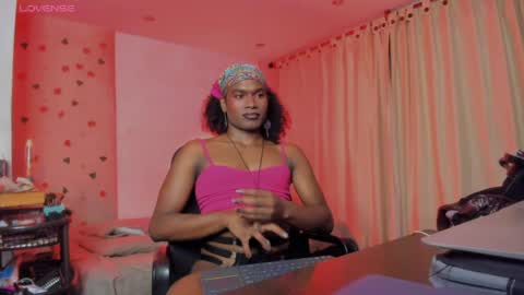 Goldie online show from 05-30-26, 01:25