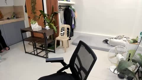 Green online show from 12-26-24, 10:59