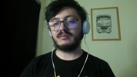 Snapshot of theguitarmistery chatting on 11-09-25, 06:44 theguitarmistery online show from 11-09-25, 06:44