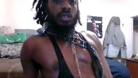Snapshot of theguyss678 chatting on 01-13-25, 10:14 Arching4Life online show from 01-13-25, 10:14