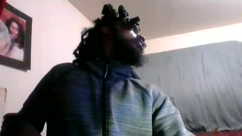 Snapshot of theguyss678 chatting on 03-11-25, 06:10 Arching4Life online show from 03-11-25, 06:10