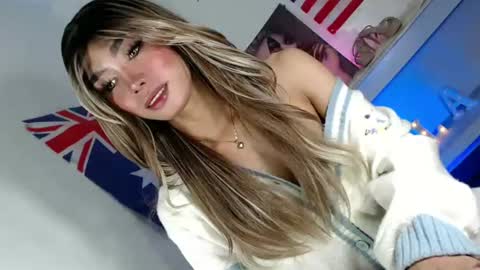 Snapshot of thehornygirl_laisa chatting on 06-26-26, 10:08 laisa online show from 06-26-26, 10:08