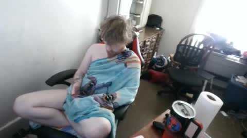 Snapshot of thehotfoxdd chatting on 02-10-26, 05:28 fuzzyfox online show from 02-10-26, 05:28