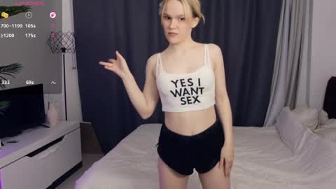 Lily online show from 05-16-26, 07:56