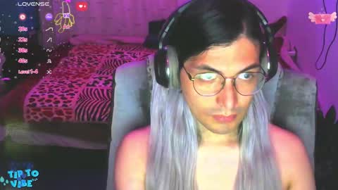 Jav online show from 11-18-25, 03:45