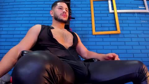 Ian Deniel online show from 12-19-24, 08:13