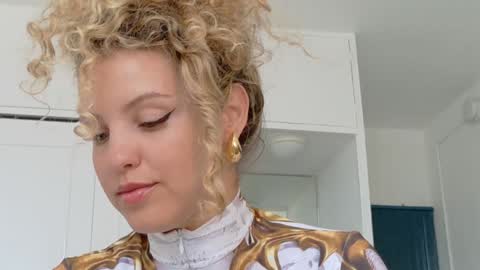 Lily Marie online show from 05-23-26, 03:27