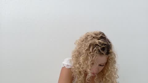 Lily Marie online show from 05-28-26, 02:25