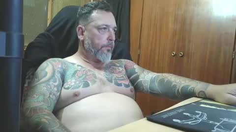 Snapshot of thekier chatting on 03-26-26, 05:40 thekier online show from 03-26-26, 05:40