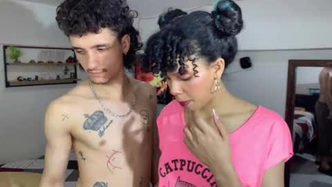 Snapshot of theking11220 chatting on 01-09-26, 09:56 theking11220 online show from 01-09-26, 09:56