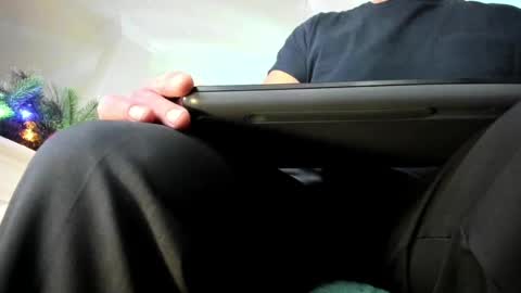 Snapshot of thekinkside chatting on 12-12-24, 02:48 KinkSide online show from 12-12-24, 02:48