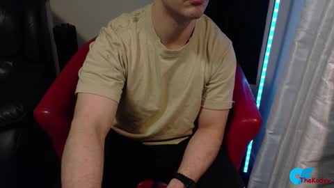 Snapshot of thekodyy chatting on 02-10-26, 01:53 thekodyy online show from 02-10-26, 01:53