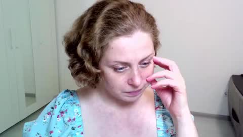 Ella online show from 12-09-24, 02:49