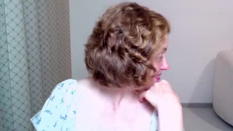 Ella online show from 10-18-25, 06:08