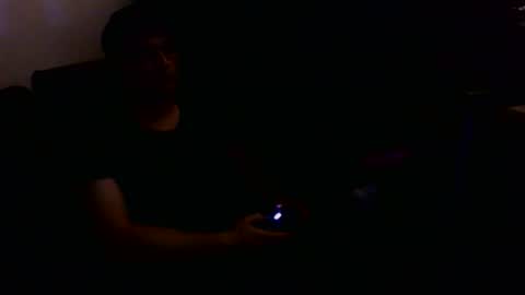 Snapshot of thelaststraightguy chatting on 11-11-25, 02:33 thelaststraightguy online show from 11-11-25, 02:33