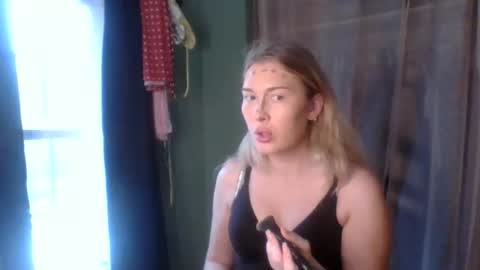 Snapshot of thelittlebambii chatting on 01-07-26, 01:13 Little Bambii online show from 01-07-26, 01:13