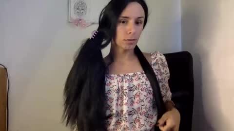 Lucy Lucy online show from 01-05-25, 05:09