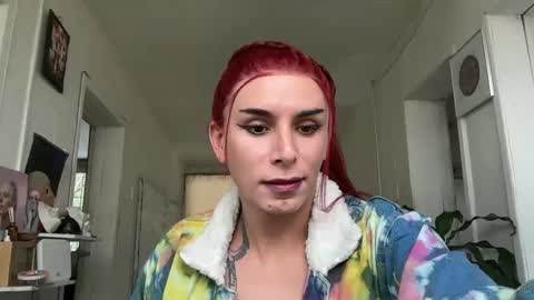 Lucy Lucy online show from 09-20-25, 05:58