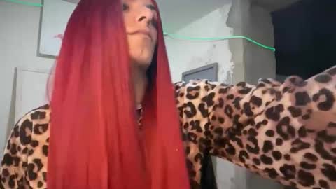 Lucy Lucy online show from 11-13-25, 08:52